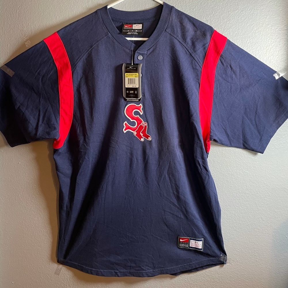 Nike Boston Red Sox Men's T-Shirt NWT **FLAWS**